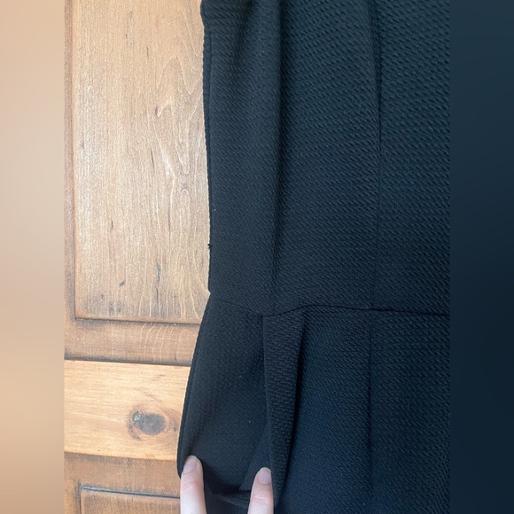 TAHARI Jumpsuit Dressy Formal Size 6 Wide Leg Black Sleeveless Crew Neck Pockets - Picture 5 of 9